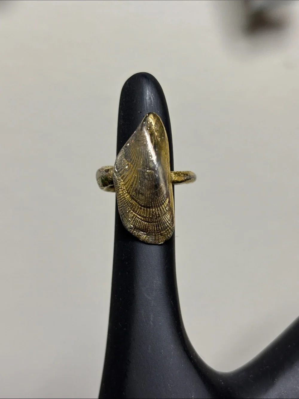 Unique Vintage Oyster Shell Marked Pinky Ring Size 2